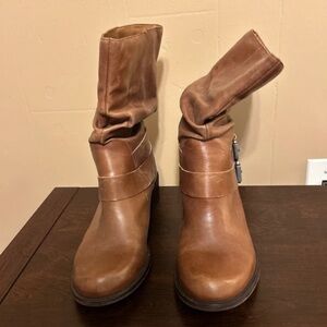 Women’s Tan Leather Mid-Calf Heeled Boots with Slouched Shaft